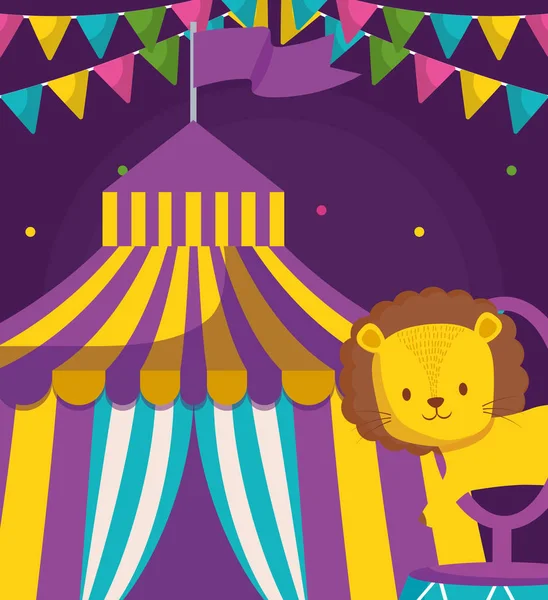 Lindo león de circo en el escenario — Vector de stock