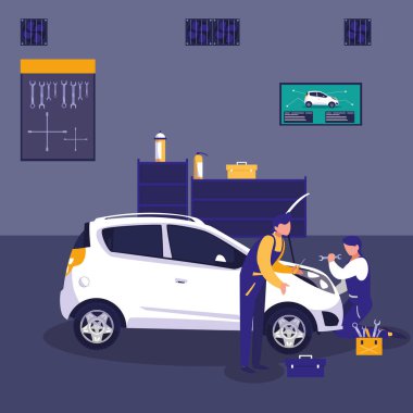 Araba mekaniği ekibi ile bakım atölyesinde