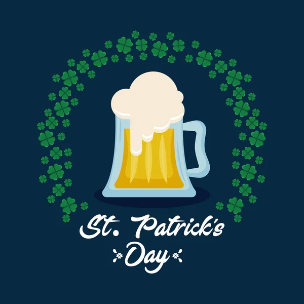 Beer with circular frame of clovers st patrick day — Stock Vector