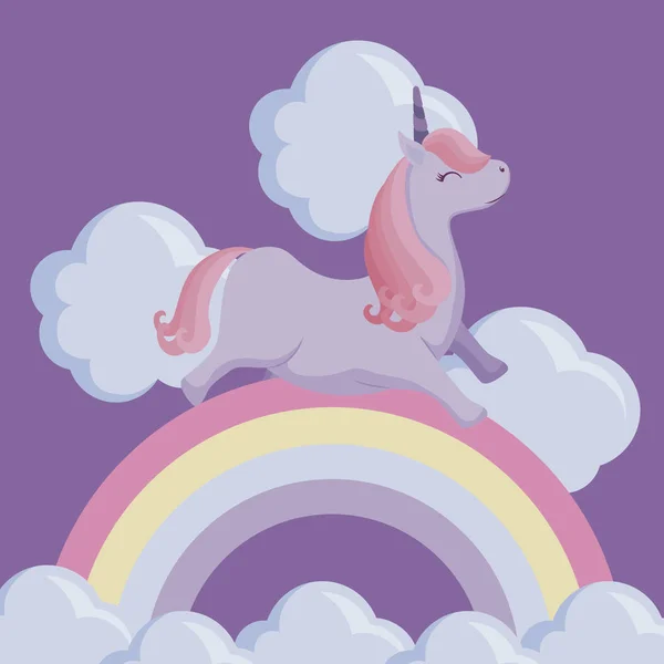 Unicorn lucu dengan pelangi dan awan - Stok Vektor