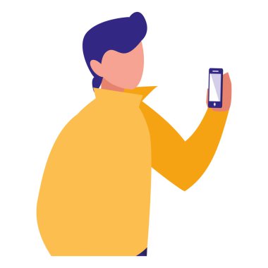 Genç adam akıllı telefon kullanıyor.