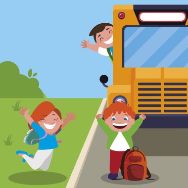 mutlu küçük okul çocukları otobüs durağı