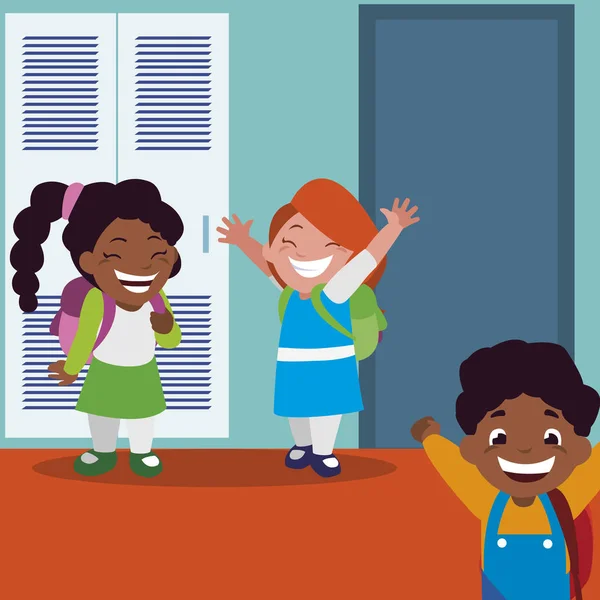 Felici piccoli ragazzi della scuola interrazziale nel corridoio della scuola — Vettoriale Stock