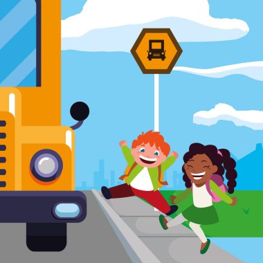 mutlu küçük Interracial okul çocukları otobüs durağı