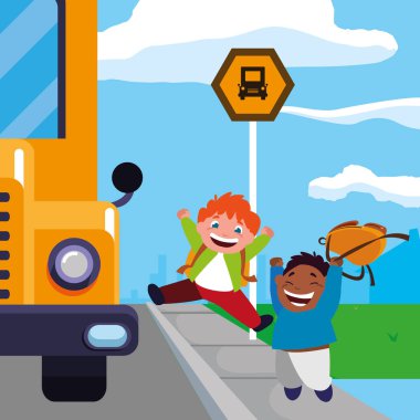 mutlu Interracial çocuk otobüs durağı