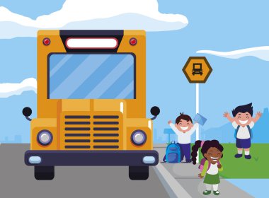 mutlu küçük Interracial okul çocukları otobüs durağı