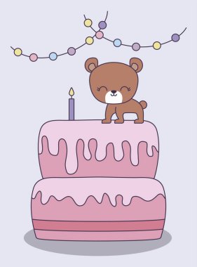 sevimli ayı ve çelenk asılı tatlı kek