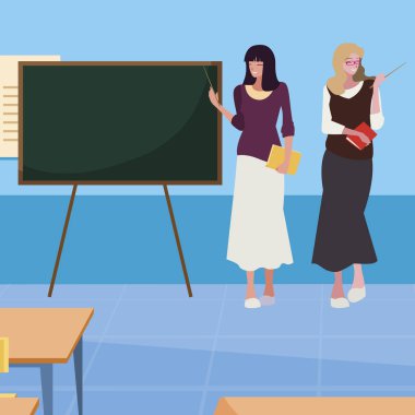 sınıfta kadın öğretmenler çift