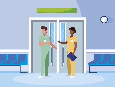 asansör kapıda ırklararası çift tıp işçileri