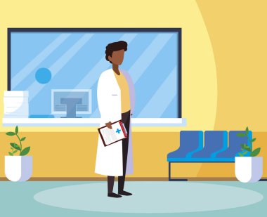 klinik resepsiyonda afro erkek tıp işçisi