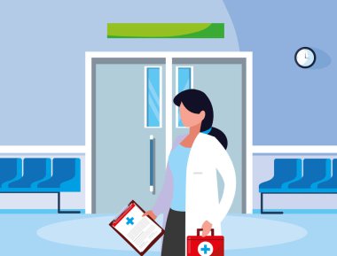 ameliyathane girişinde kadın ilaç işçisi