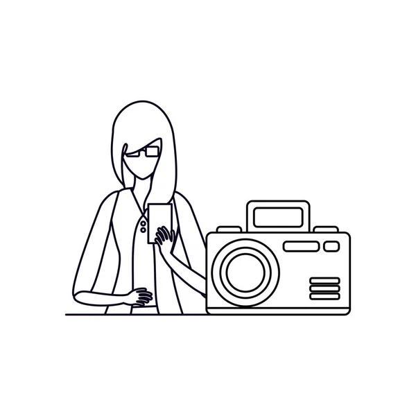 Kobieta za pomocą smartfona z aparatem fotograficznym — Wektor stockowy