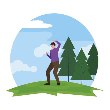 kampta kutlayan mutlu genç adam