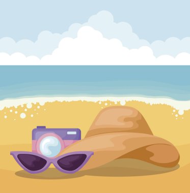 güneş gözlüğü ve kamera ile yaz plaj sahnesi