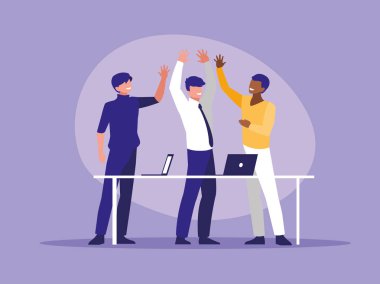 iş insanları kutlama işyerinde zarif