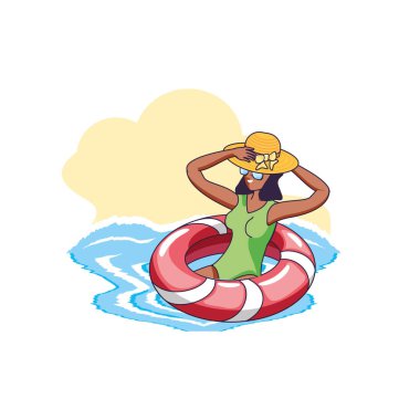 denizde yüzen genç kadın