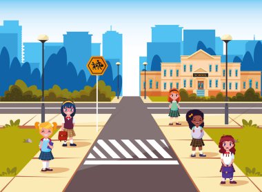 küçük öğrenciler kız okul binasıönünde