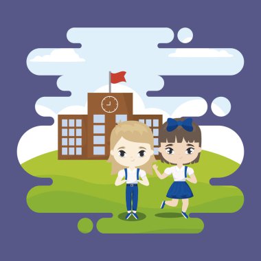 okul binasının önünde sevimli küçük öğrenciler