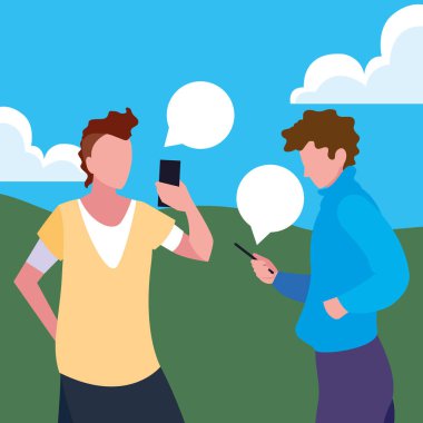 akıllı telefon cihazları kullanan iki adam