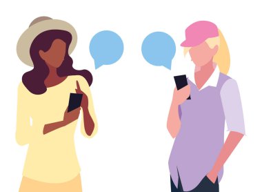 konuşan akıllı telefon kullanan iki kadın