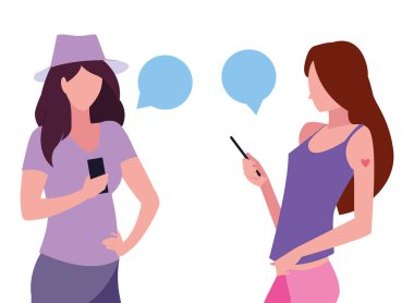 konuşan akıllı telefon kullanan iki kadın