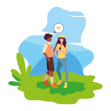 adam ve kadın manzara akıllı telefon cihazını kullanarak