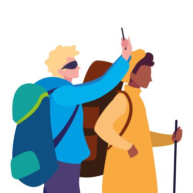 sırt çantası ve sopa yürüyüş gezgin ile erkekler