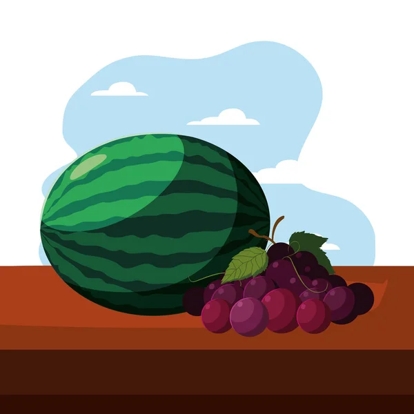 Arbuz i winogrona świeże owoce na stole na zewnątrz — Wektor stockowy