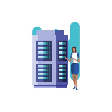 veri merkezi sunucusu ile iş kadını zarif