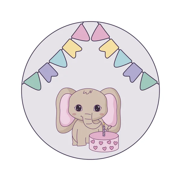Elefante lindo con pastel cumpleaños y guirnaldas — Vector de stock