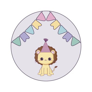 şapka parti ve çelenk ile sevimli aslan