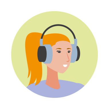 kulaklıklı sevimli genç kadın