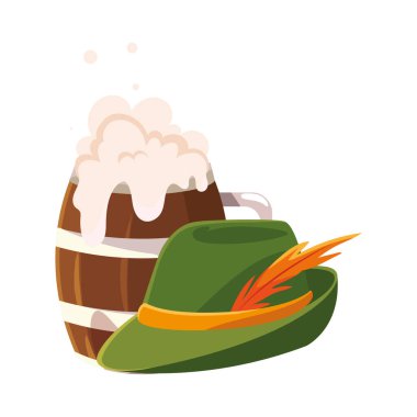 Beyaz arka planda Alman av şapkalı ahşap bira kupası.