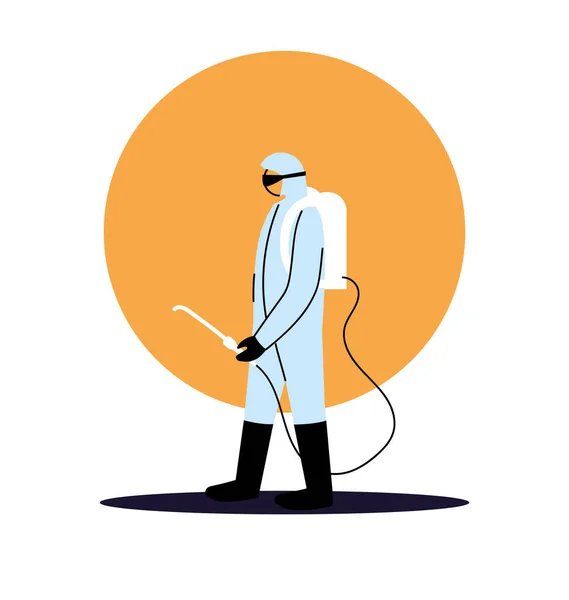 Hombre con traje protector y desinfectante aislado — Archivo Imágenes Vectoriales