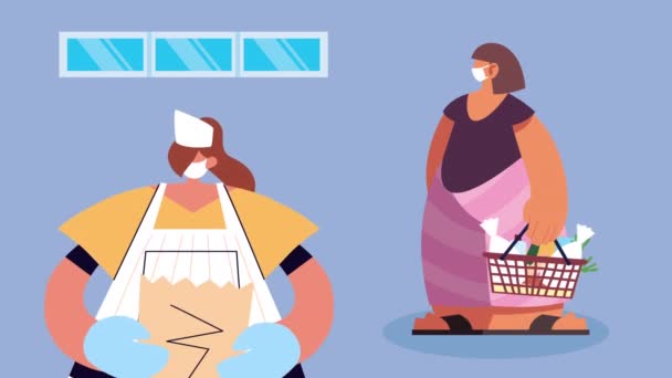 家庭主妇和超市服务员戴着医疗面罩，购买食品杂货以提供保护 — 图库视频影像