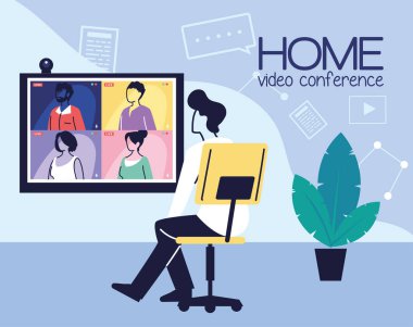 Evden video konferansına katılan adam