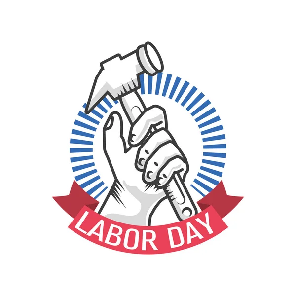 Feliz celebración del día del trabajo, la mano sostiene una herramienta de martillo — Vector de stock