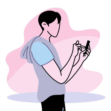 Genç adam cep telefonunu kontrol ediyor.