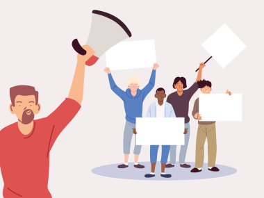 Pankartı ve pankartı olan insanlar protesto ediyor, insanlar protestolara yumruk ve tabela kaldırıyor.