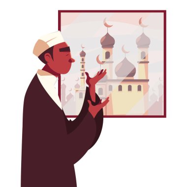 Müslüman adam caminin önünde cami tasarımı ile dua ediyor.