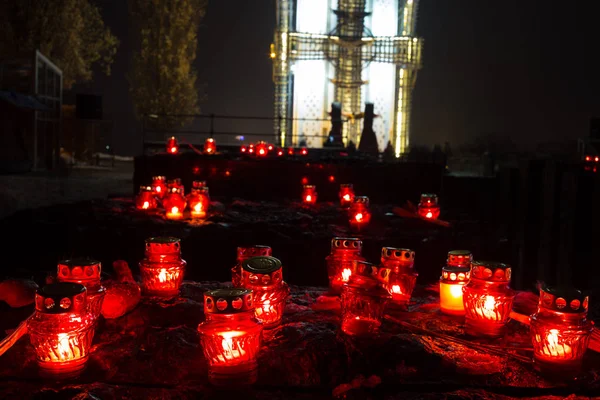 National Museum Holodomor victims Memoriall or Commemoration of Famines Victims in Ukraine at night light during celebrity anniversary in 2018 — Stock Photo, Image