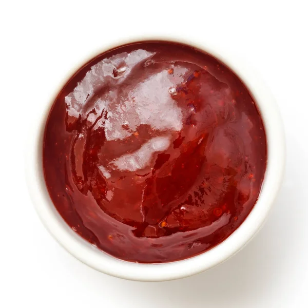 Pequeño ramillete blanco de mermelada de fresa roja aislado en blanco. Fro — Foto de Stock