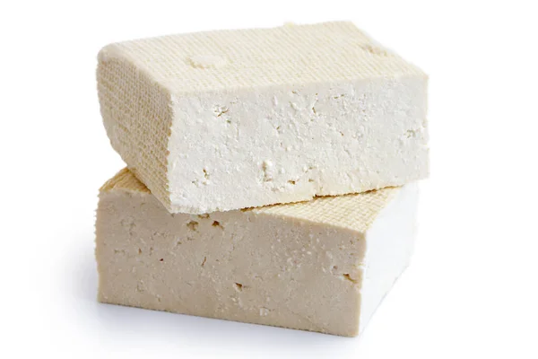 Zwei Blöcke weißen Tofu isoliert auf weiß. — Stockfoto
