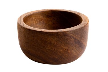 Küçük kahverengi ahşap kase beyaza izole edilmiş..