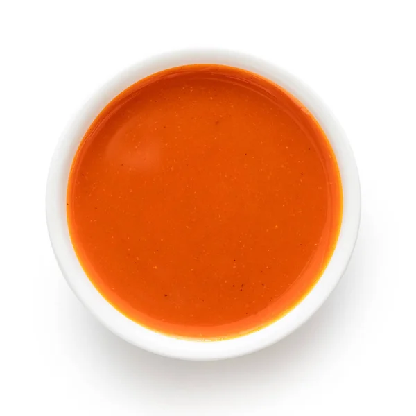Peri peri chilli sos într-un castron ceramic alb izolat pe alb — Fotografie, imagine de stoc