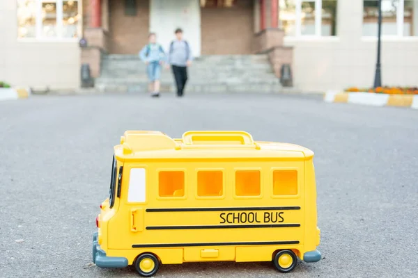 Foreground Yellow Toy School Bus Children Running Background Back School — Stock Photo, Image