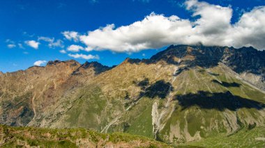 Kafkas Dağları. Güzellik Dünya.