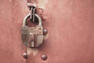 Vintage tarzı kırmızı kilit