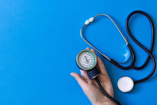 Медицина, медицинское оборудование. Измерение сердцебиения и давления
. 