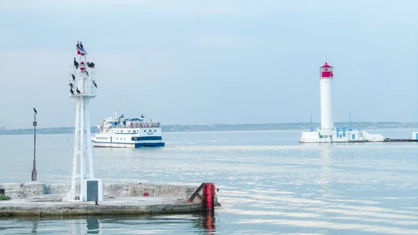 Faro operativo. Odessa. Ucrania. Mar Negro — Foto de Stock